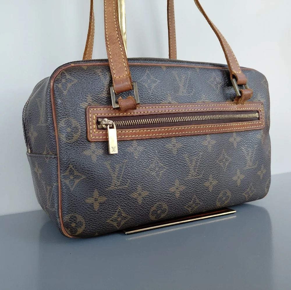 Louis Vuitton Brown Monogram Shoulder Bag - Picture 6 of 9